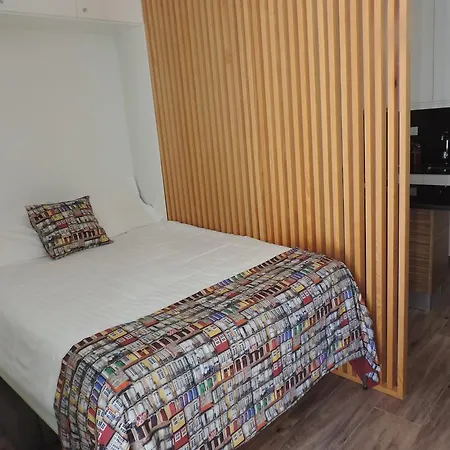 Carlos Alberto Balcony APT